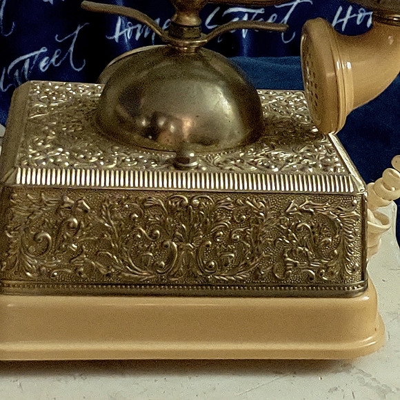 VINTAGE PRINCESS ROTARY BRASS PHONE ☎️ boudoir decor - Picture 6 of 11